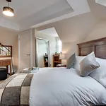 2 Bed In Oc-w452 *