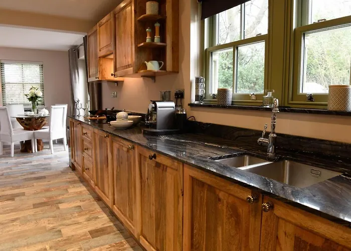 2 Bed In Oc-w452 Whitby